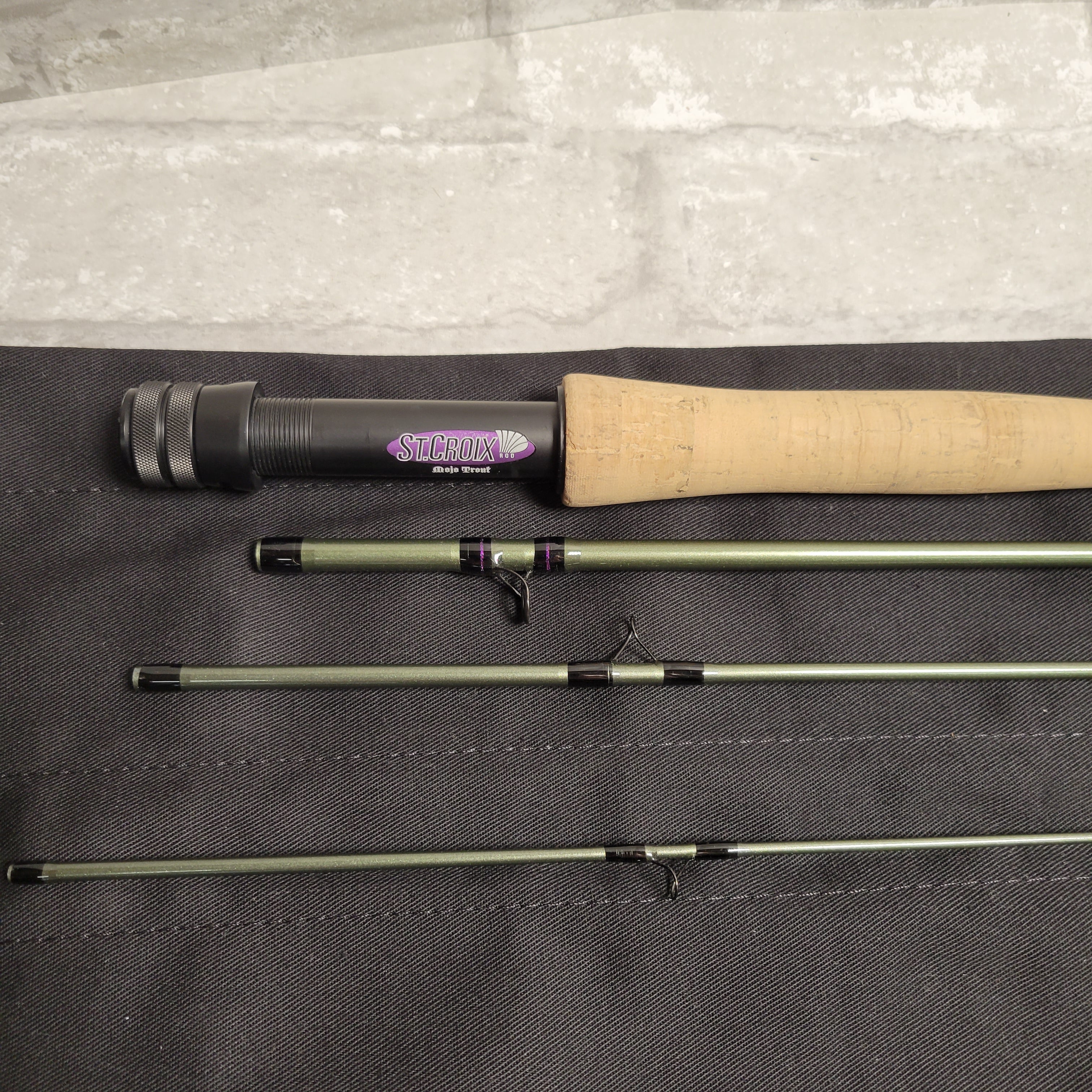 St. Croix Mojo VE925525 MT793.4 (7'9", 3wt, 4pc) Trout Rod *DAMAGED* (8008980922606)